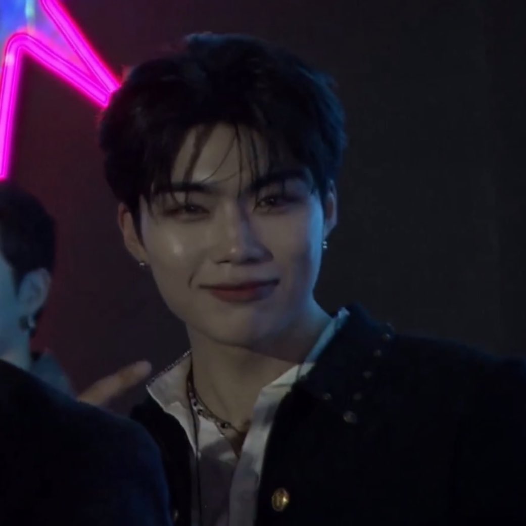 오늘내욱냥이너무예뽀니임..