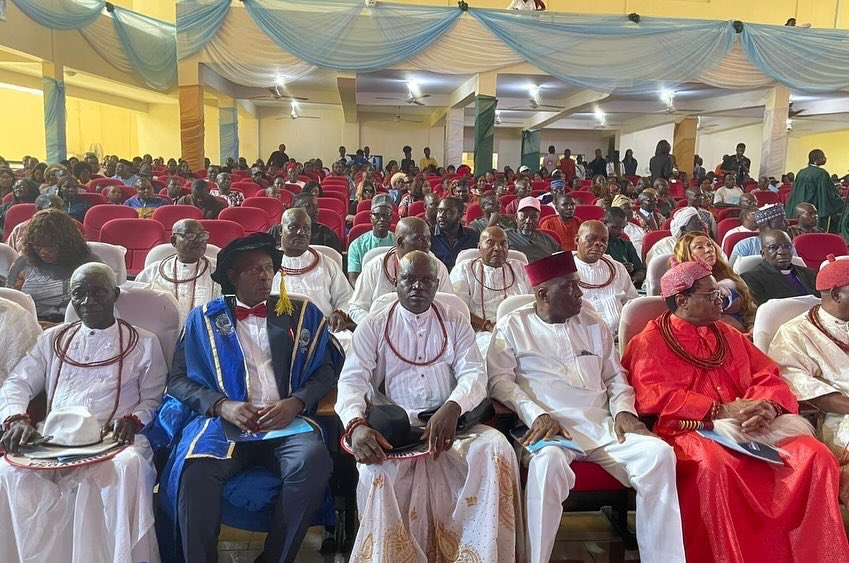 Today I attended the 14th convocation ceremony of Western Delta University, Oghara, Delta state. 

While congratulating the graduands, I wished them well in their future endeavors and as an alumnus, urged them to be good Ambassadors of the institution.