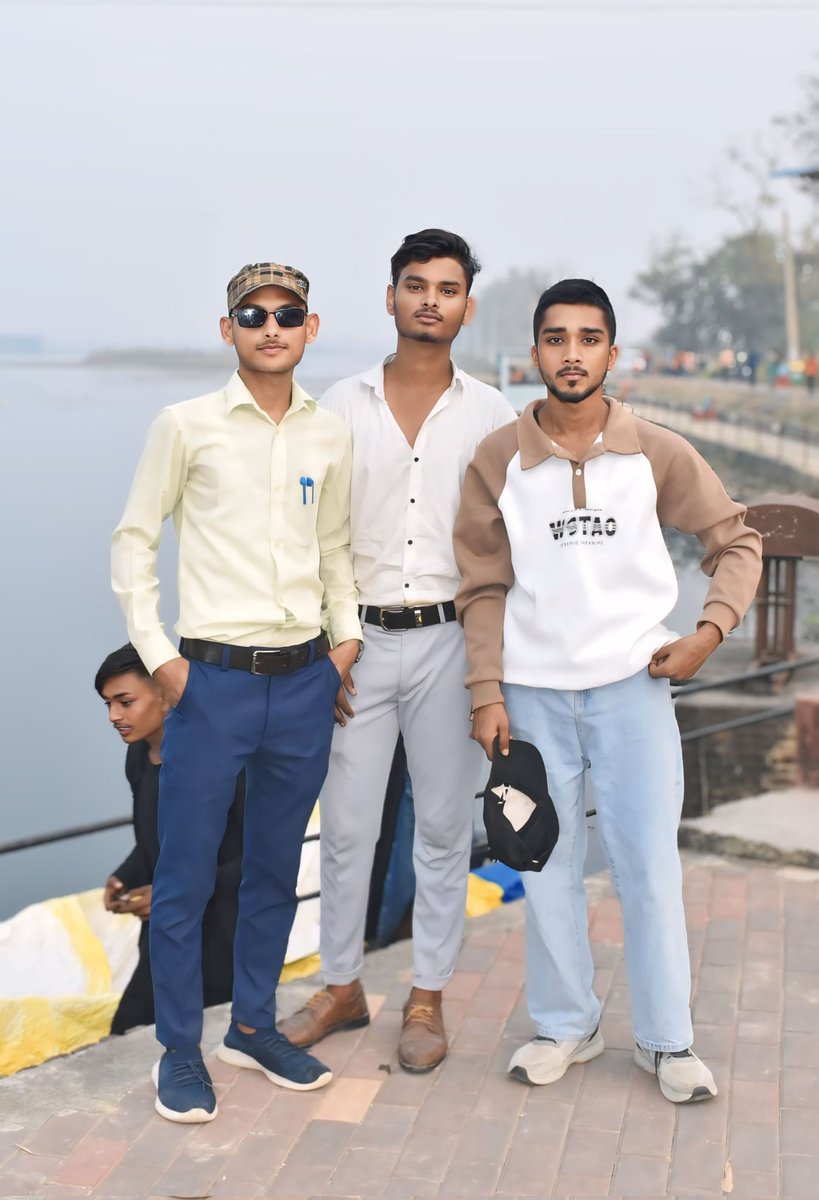 मिति २०८१-७-२८ गते कपिलवस्तु जिल्लाको धर्मिक र पर्यटकीय स्थल को रूपमा प्रचित राजापानी, लक्ष्मण घाट, जखिराताल स्थल को शैक्षिक अवलोकन भ्रमण गरेका विद्यार्थी तथा शिक्षक -शिक्षिकाहरू केही दृश्यहरु 🌹🌹