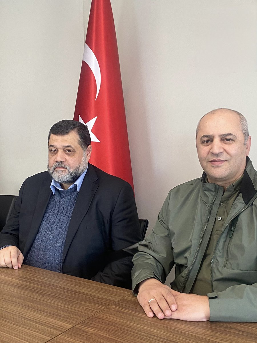 Hamas Siyasi Büro Üyesi ve Hamas Sözcüsü Usame el-Hamdan Beyefendi ile bir görüşme gerçekleştirdik.
Başkenti KUDÜS-Ü ŞERİF olan FİLİSTİN DEVLETİ kuruluncaya kadar mücadeleye devam edeceğiz inşallah 🤲🏻🤲🏻🤲🏻