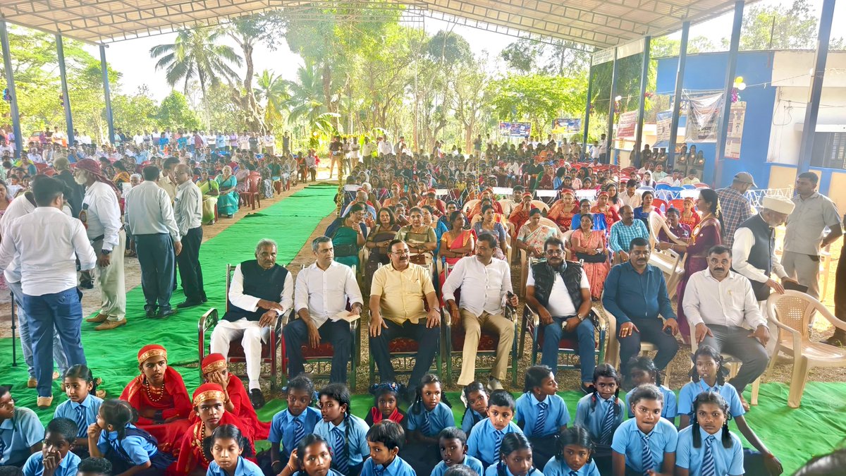 thekjgeorge's tweet image. Today I participated in the Centenary Celebrations of #MayamudiHigherPrimarySchool in #Kodagu and inaugurated state-of-the-art #SmartClassrooms, marking a significant step toward empowering the education of tribal children in the village. A heartfelt salute to the school’s…