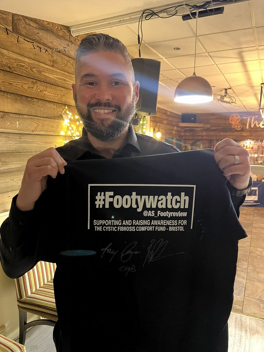 AS_FootyReview's tweet image. Great to be getting some big names signing the #FWCharityTees at the moment, allowing me to continue to raise awareness and support for @cfcf_bristol thank you 🤝🏼 #FW #SupportCF #CysticFibrosisAwareness