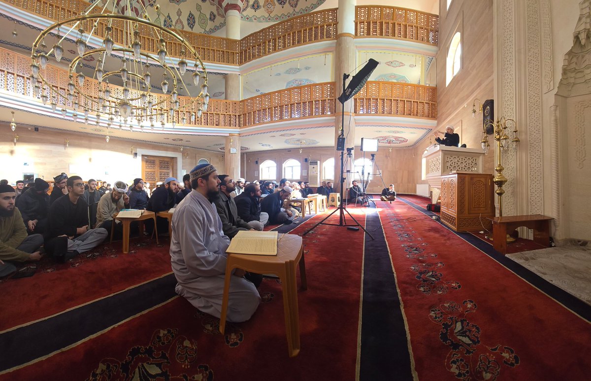 İhsan Şenocak Hocamızın İmam Rabbani'nin Mektubat'ından yaptığı dersler mutat olarak devam ediyor.

ifam.org.tr/ihsan-senocak-…