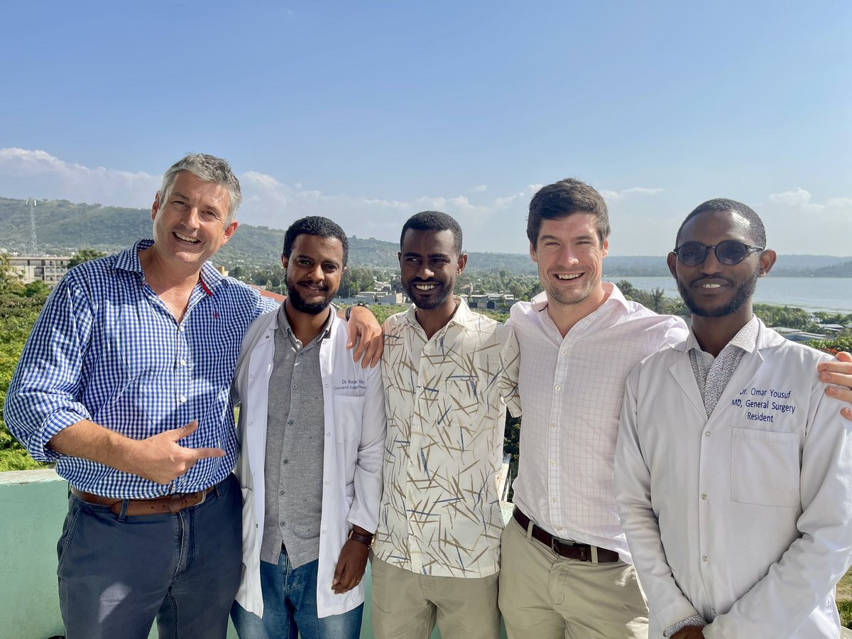 MatthewTrail's tweet image. Incredibly rewarding week in Hawassa 🇪🇹 with the #Urolink team - 11 PCNLs in 4 days with excellent progress by the local team and an inaugural national bootcamp for trainees - exciting times ahead for Ethiopian Urology! @MrWillFinch @shekharbiyani @BAUSendourology @BJUIjournal
