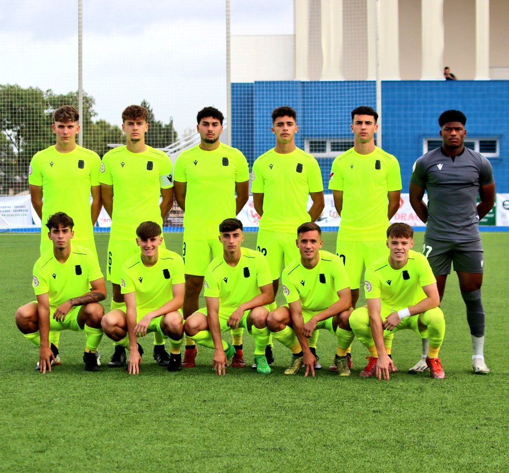 J11 | 0️⃣-0️⃣

1' | Ya en juego el partido en Alcantarilla.

#AlcantarillaCartagenaB
#TerceraFederación
#CanteraAlbinegra