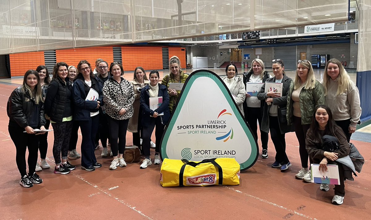 A great turnout for the Buntus Start childcare providers training this morning!
A great crew taking on the training to promote Fundamentals and Physical activity 👌👏 <a href="/LimChildcare/">Limerick Childcare Committee</a> <a href="/CommHealthMW/">HSE Mid West Community Healthcare</a> <a href="/sportireland/">Sport Ireland</a> <a href="/HealthyLimerick/">Healthy Limerick</a> <a href="/LimerickCouncil/">Limerick Council - Comhairle Luimnigh</a> <a href="/Limerick_ie/">Limerick.ie</a>
