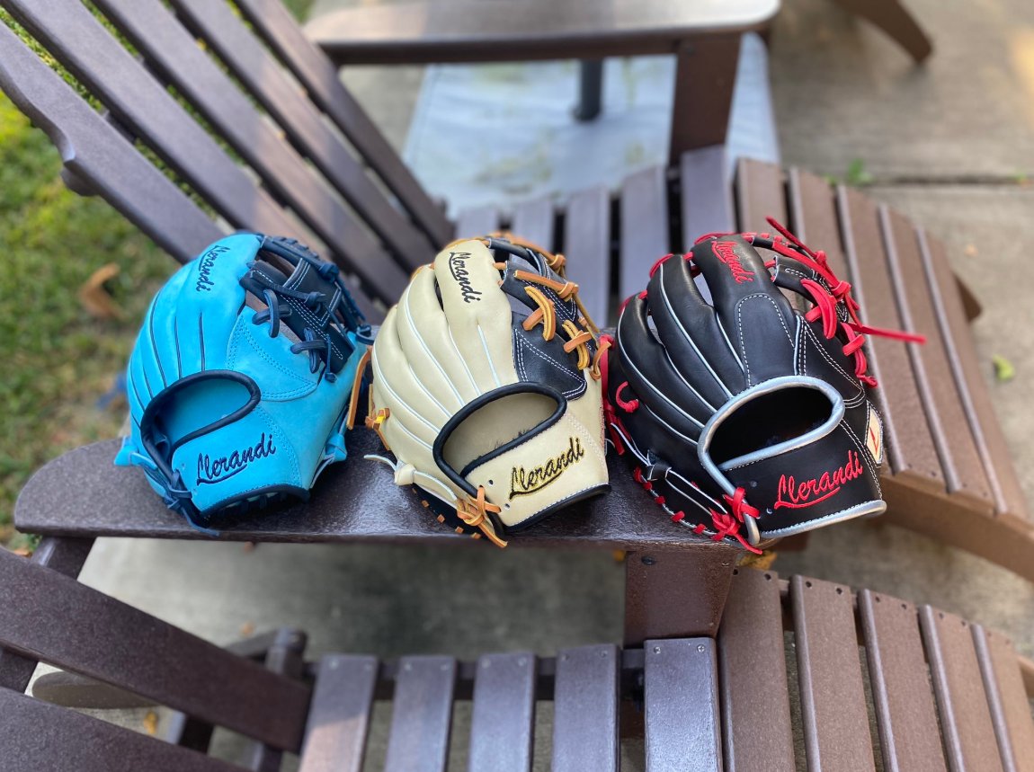Coaches Box Georgia (@thecoachesboxga) on Twitter photo 🚨Custom Glove Giveaway🚨
We are excited to be parterning with <a href="/LouisLlerandi/">Llerandi Gloves</a> to give away a brand new custom cowhide leather glove!!
To Enter👇
✅ Follow <a href="/TheCoachesBoxGA/">Coaches Box Georgia</a>
✅ Follow <a href="/LouisLlerandi/">Llerandi Gloves</a>
❤️ Like & RT this post
Winner will be chosen on 11/23!! 🚨Custom Glove Giveaway🚨
We are excited to be parterning with <a href="/LouisLlerandi/">Llerandi Gloves</a> to give away a brand new custom cowhide leather glove!!
To Enter👇
✅ Follow <a href="/TheCoachesBoxGA/">Coaches Box Georgia</a>
✅ Follow <a href="/LouisLlerandi/">Llerandi Gloves</a>
❤️ Like & RT this post
Winner will be chosen on 11/23!!