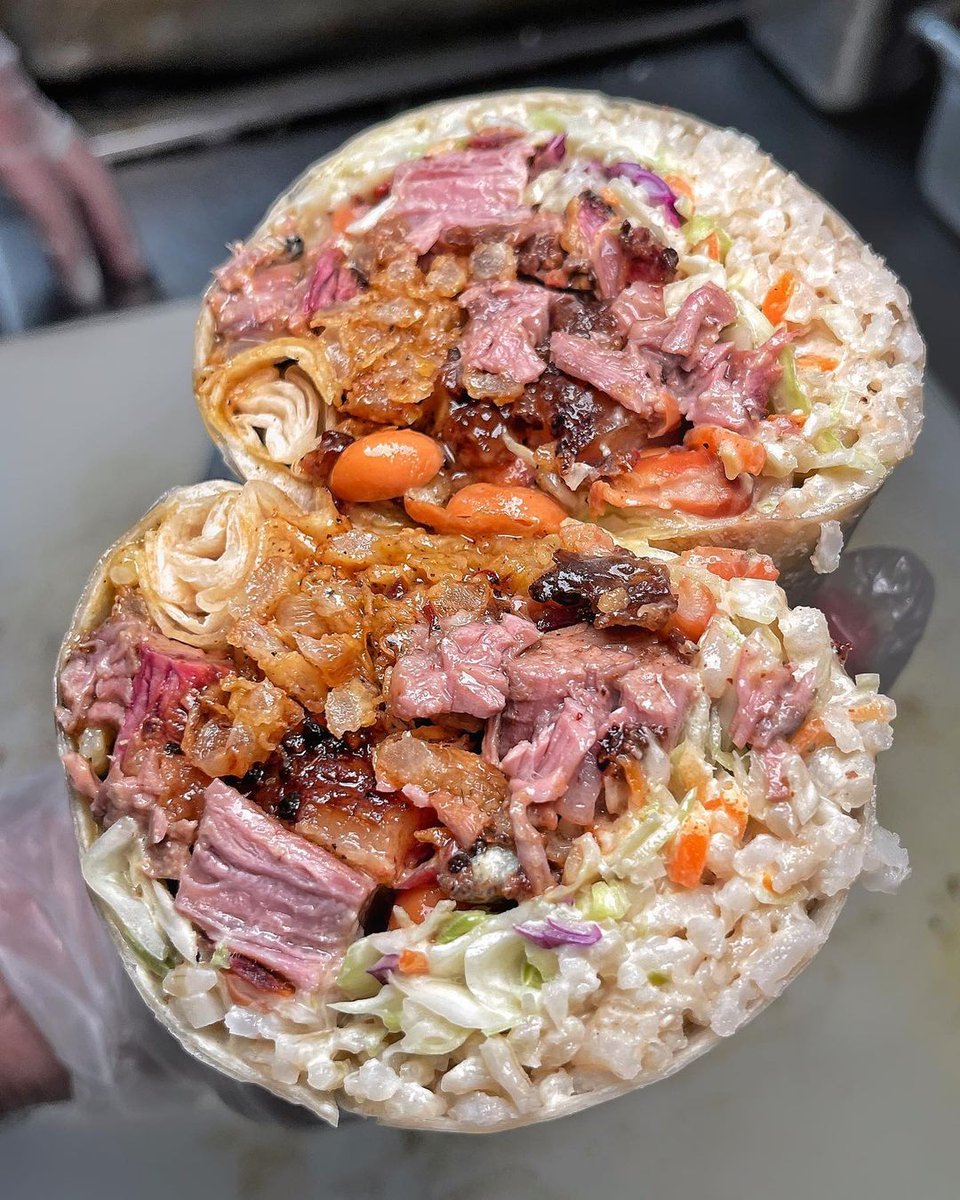Burritos that look this good must be served up over at Right Coast Taqueria!🔥