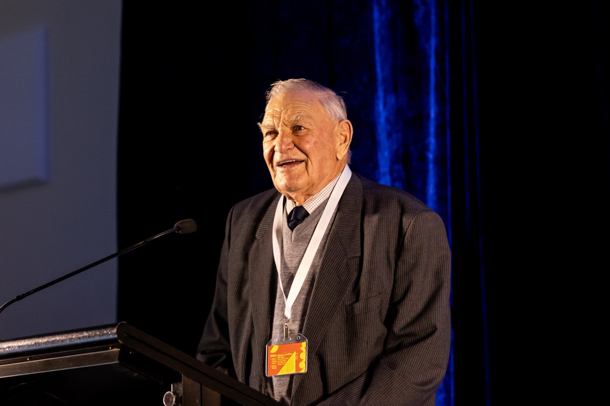 “These days I am pleased to see more young people having a go at rice farming. I believe the industry is in good hands,”

Earlier this year, Amy Batten sat down with Honorary Councillor George Rathbone. Read the full story in the Aus Ricegrower Magazine.  loom.ly/7AYhhk8