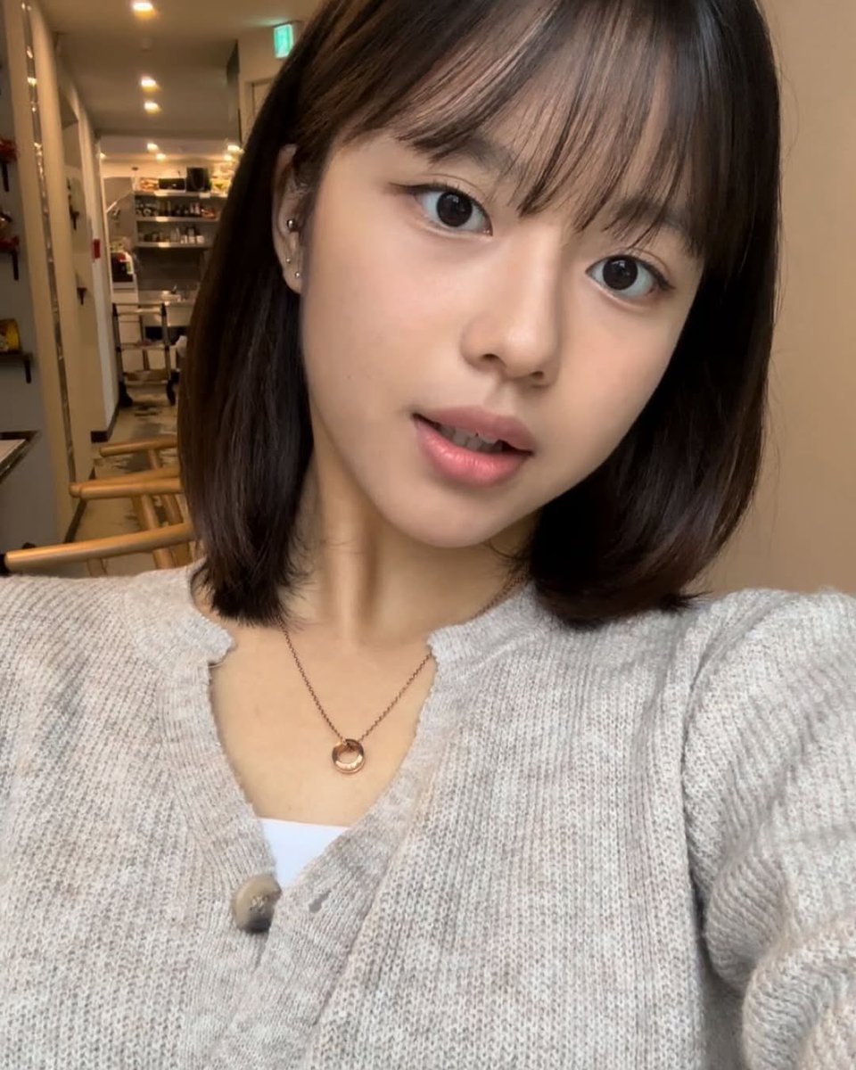 si_silver09's tweet photo. 241116 황시은 인스타그램 #황시은 🤍
공주 오랜만이야🥹💗

#황시은 #HWANGSIEUN https://t.co/fQZmNVdzef