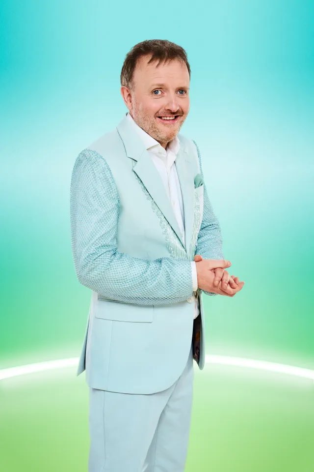 Like and repost if you want Chris McCausland to win strictly this year keep voting for him he is INCREDIBLE #StrictlyComeDancing #Strictly