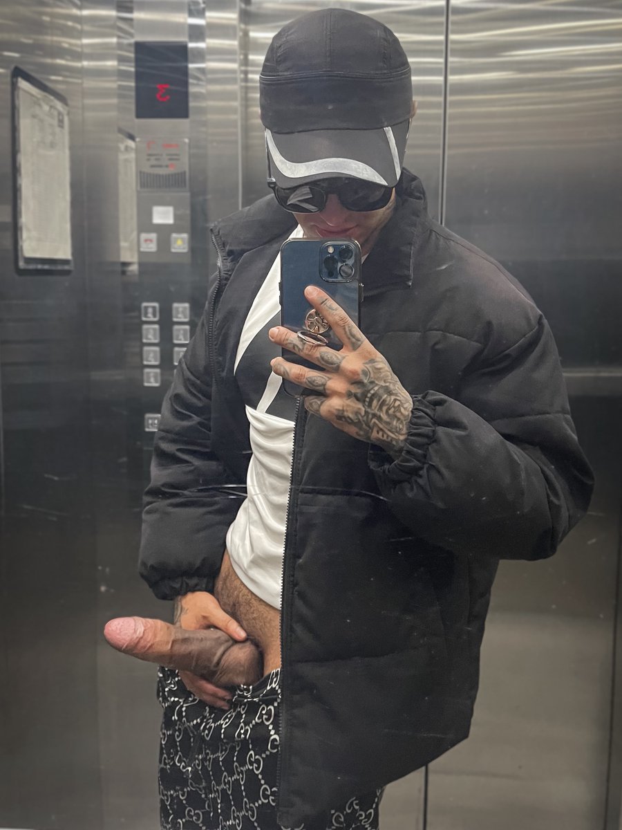 DURA Y VENOSA 💪🏼 chupa con la boca o con el culo? 💦 TELEGRAM GRATIS t.me/+6kwOE3TjjiRiM…  👈🏼 RT = 🎁 DM