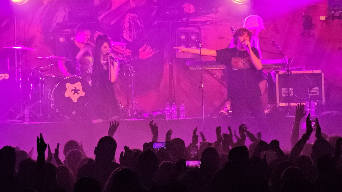 wnw24's tweet photo. You always deliver. Thanks so much again @embrace @dannymcnamara @RichardMcNamara and the rest of the guys for another cracking gig at the @TheBarrowlands
Till the next time
#embrace #barrowlands #outofnothing https://t.co/dMQs9xeEjM