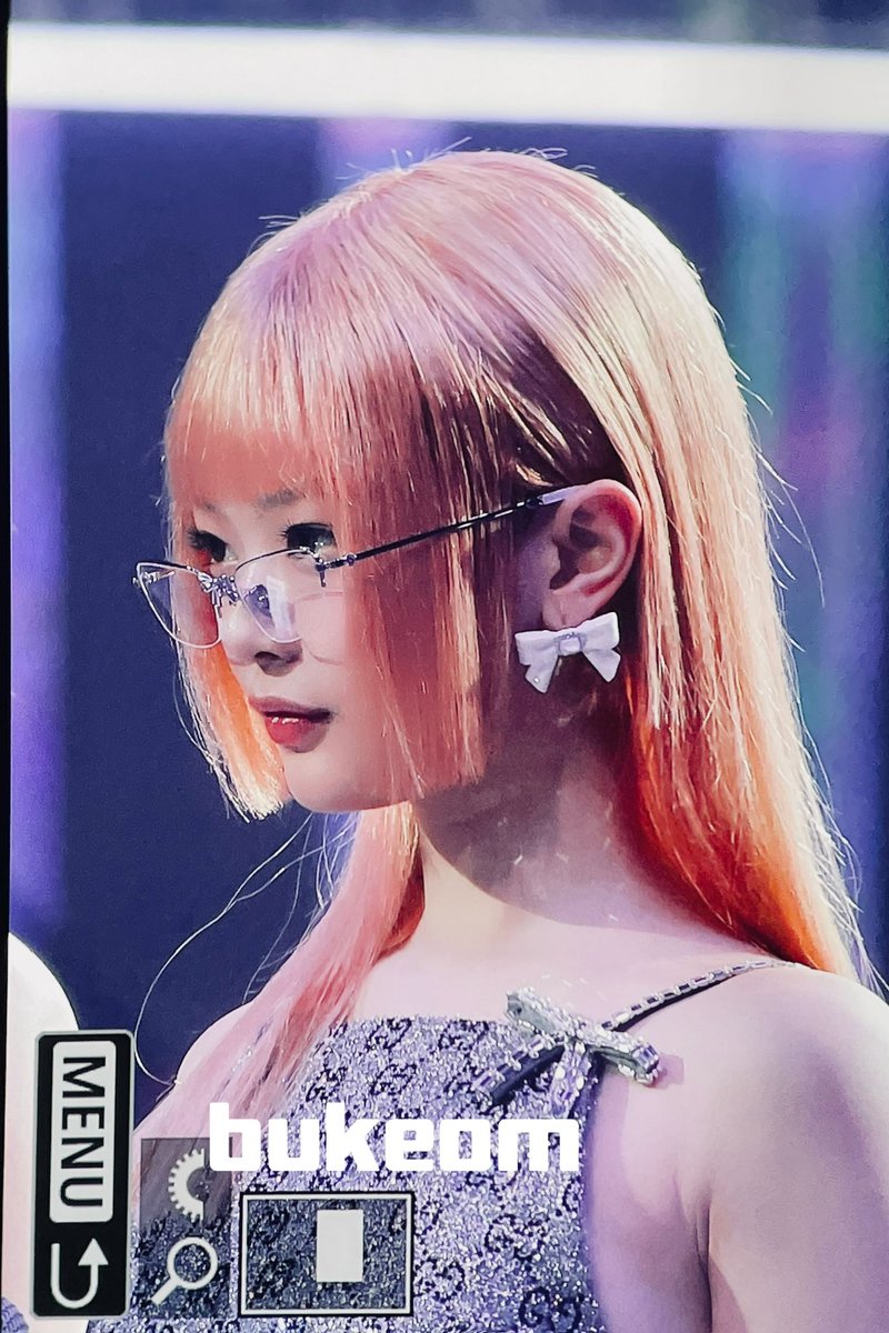 bukeom's tweet image. 241116 KGMA
🧐

#NewJeans #뉴진스 #하니 #HANNI  #팜하니 #ハニ