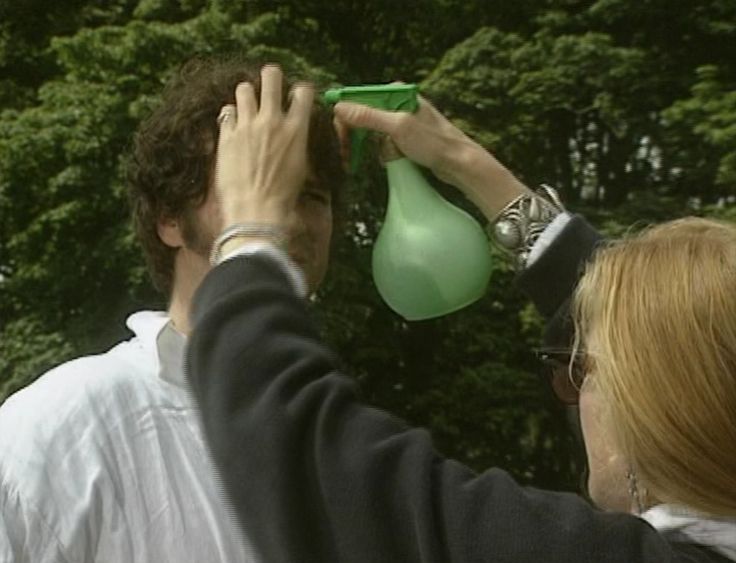 pandparchive's tweet photo. colin firth behind the scenes of pride and prejudice (1995) https://t.co/PMaq7wE2Xw