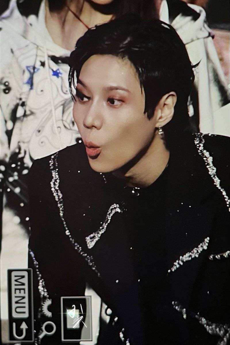 빛.💎 tweet media
