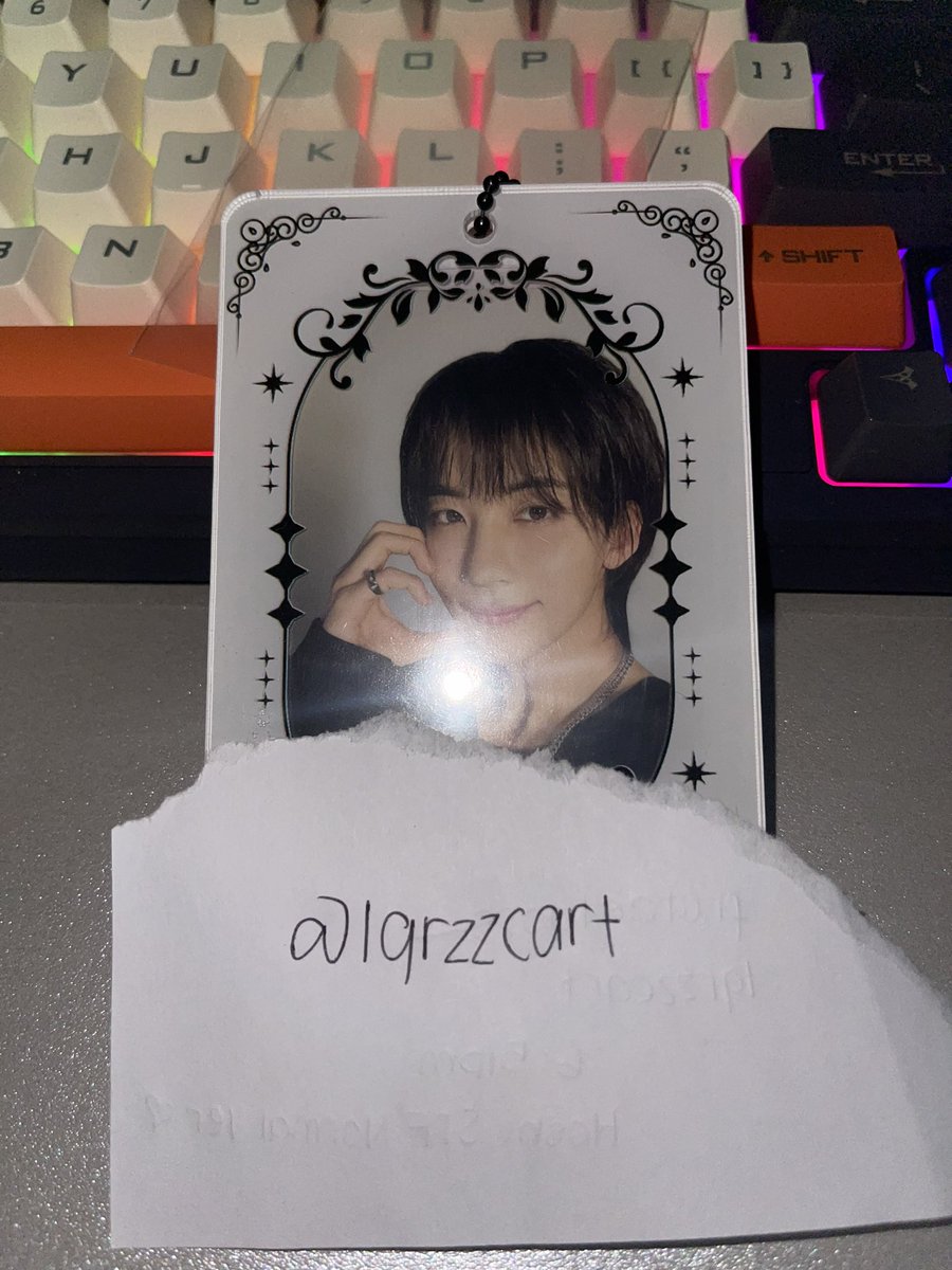 FREE CLAIM

- Jeonghan Half Heart 
- Like Follow Retweet and Drop Proof
- Extra: in thread