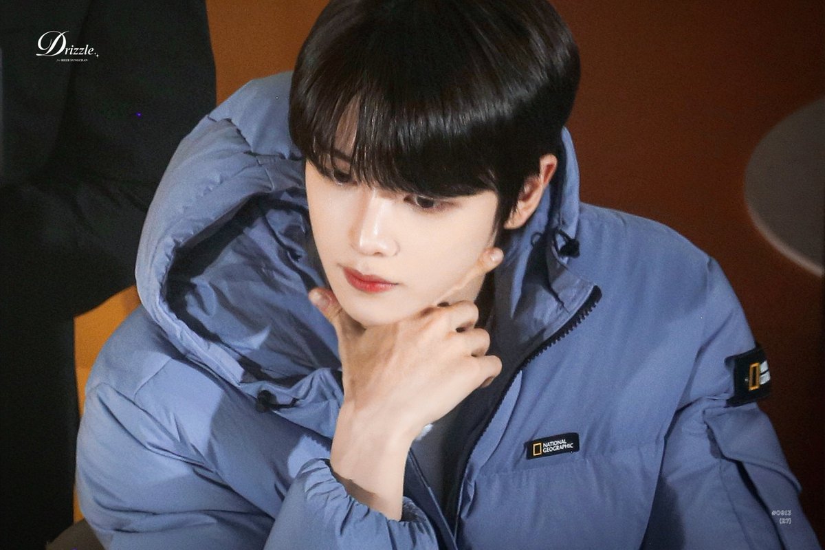 241103 내셔널지오그래픽 팬싸 🌰💙

머리 동글동글한 귀염둥이 𐔌՞ ܸ.ˬ.ܸ՞𐦯

#성찬 #SUNGCHAN #ソンチャン 
#라이즈 #RIIZE #ライズ