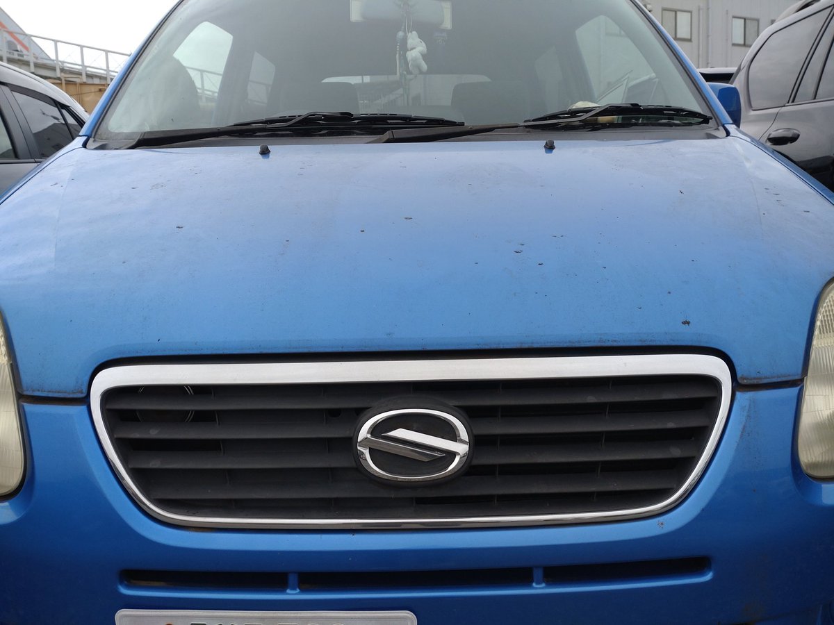 j_u_n_1's tweet image. すごい！
まだ現役の「Make it Unique！」時代のスズキのカーバッヂ！
懐かし過ぎる。
調べてみたら2001年だって。
#スズキ
#SUZUKI
#MakeItUnique