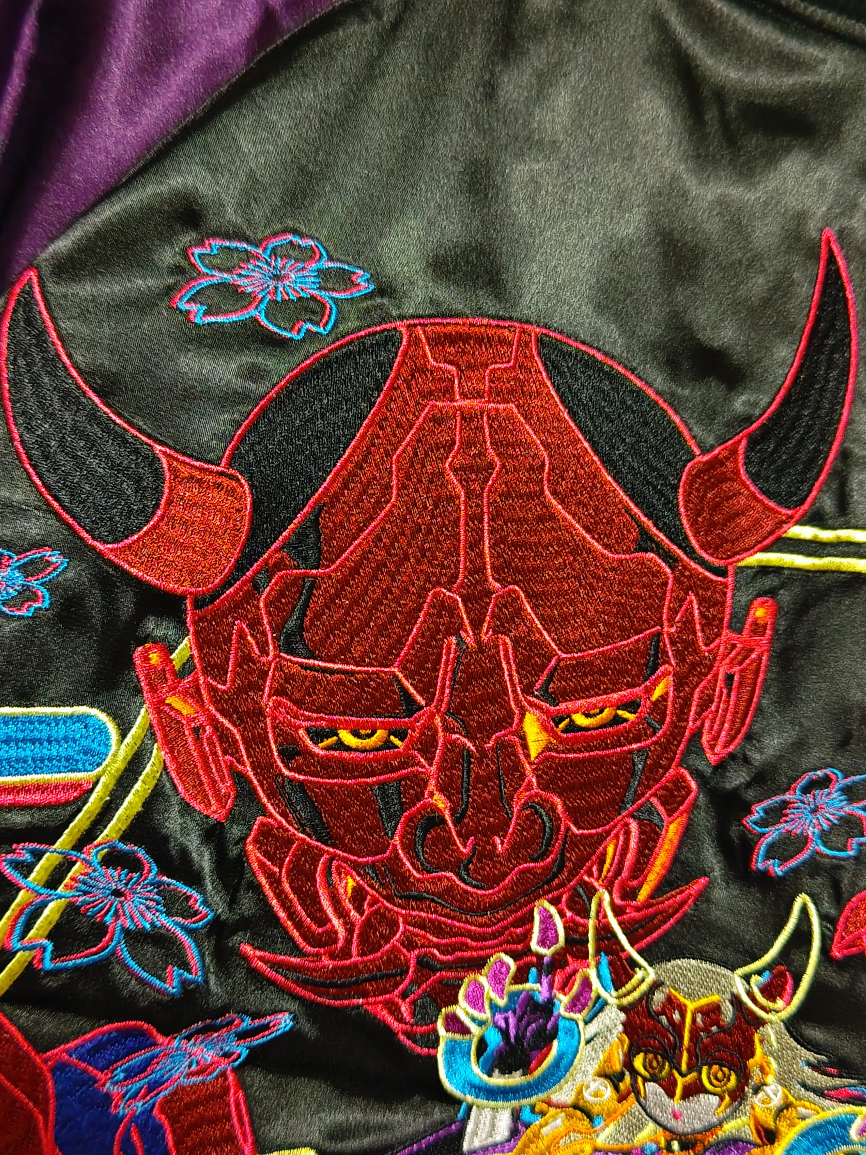 行本 على X: 