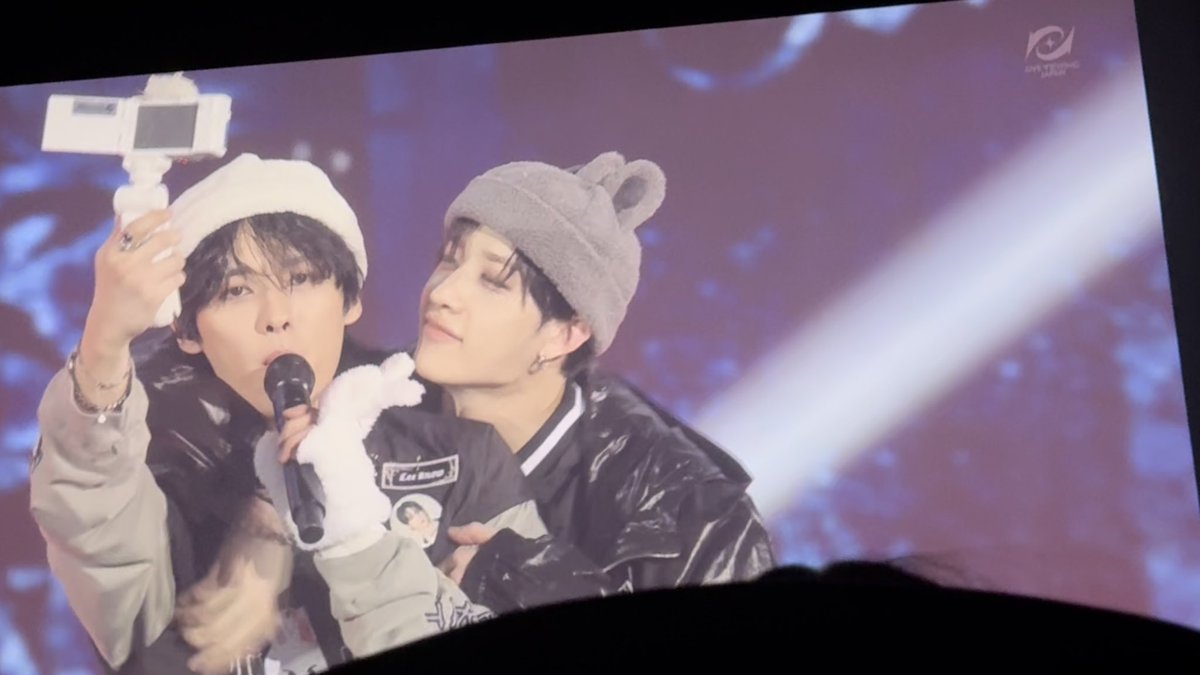 RinticR's tweet photo. 241116
😚😚😚
#방찬 #BangChan #리노 #LeeKnow
 #스트레이키즈 #Straykids #스키즈 #バンチャン #リノ
#찬밍 #minchan https://t.co/SHboyw663m