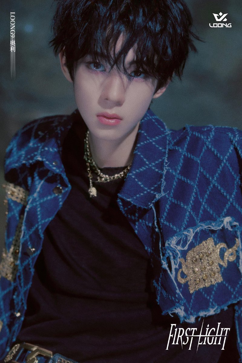 intaeraested's tweet image. they got green screen and a dream for this cb