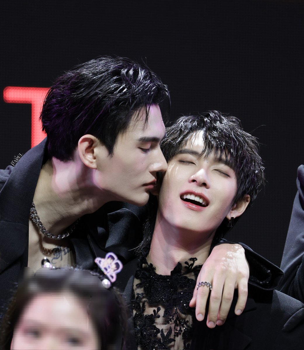 delarak_'s tweet photo. คนที่ได้กำไรที่สุดในงานนี้

@pavelphoom @ppoohkt 
#pavelphoom #poohpavel #ppoohkt
#PITBABELevelUpBenefitsDay
LEVEL UP BENEFITS https://t.co/l62m5pLSTB