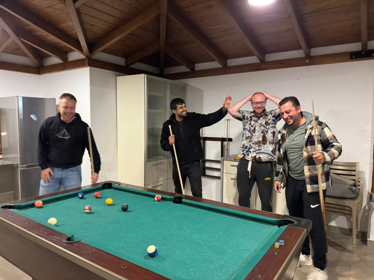 I'm nominating some pre-idea or early traction founders for <a href="/EWOR_official/">EWOR</a> 

’Europe’s YC’ where founders have been smashing fundraising targets post fellowship demo day (still stealth info)

The 4 Partners are ex-founders, have made multi $billion dollar startups on avg

Main GP