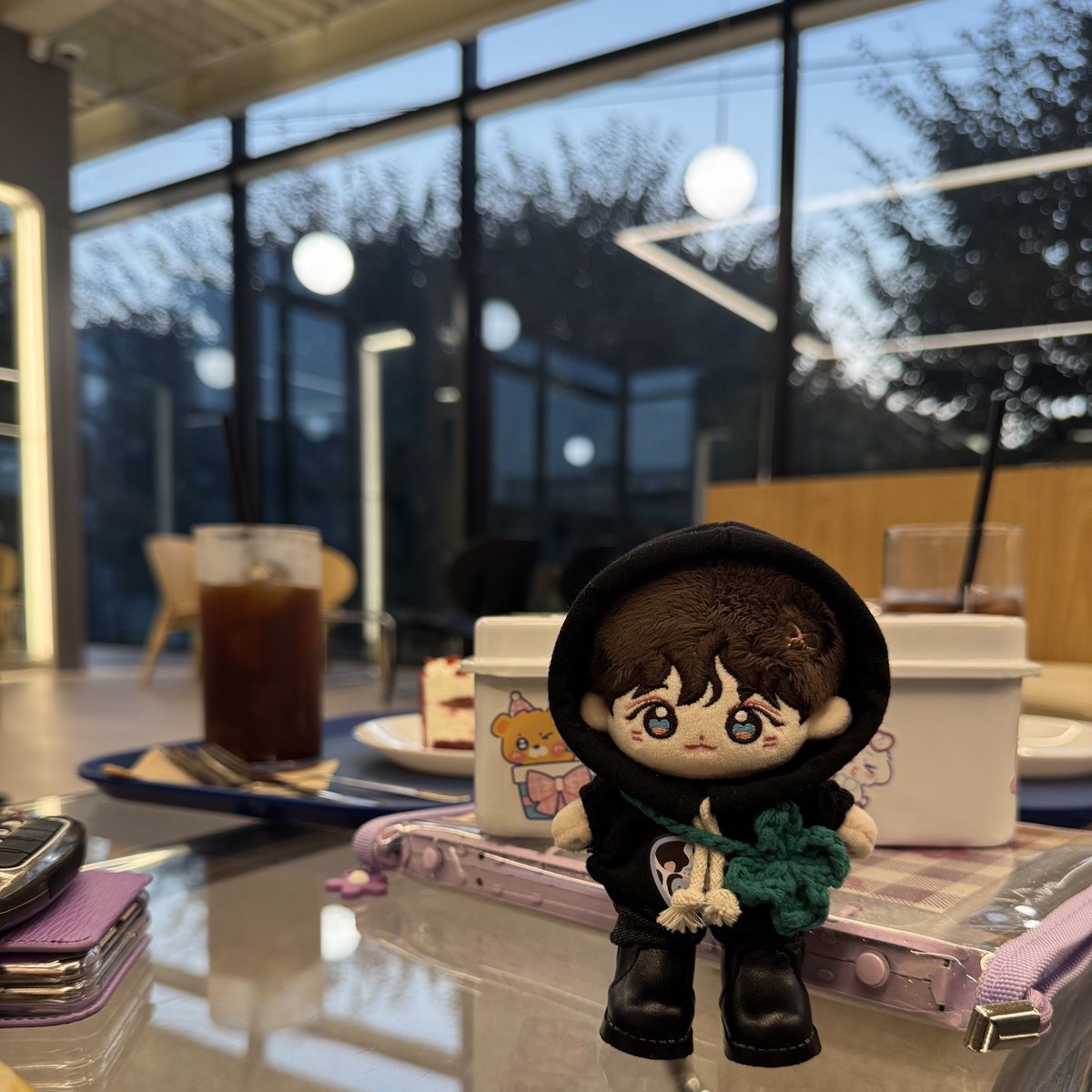 대학 동창이 찬프였던 일에 대하여…

아줌마 둘이 겁나 신나부러~~ 🤣🤣🤣