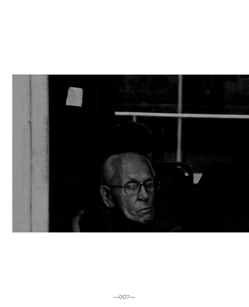 faces in the dark
photo e-book and paperback
foto e-książka i książka
amazon: a.co/d/0We4WZP
everand: everand.com/book/194998792…
payhip: payhip.com/b/MK5D
These are photos of people that I met during my wanderings by the streets of Katowice in Poland.