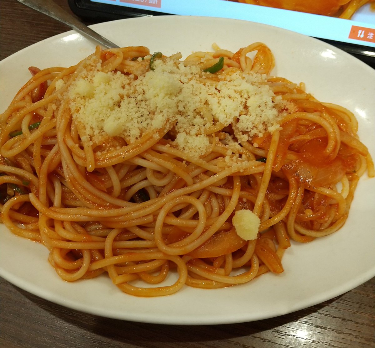 酒の〆はナポリタン。
これがまた美味しいんだよね。