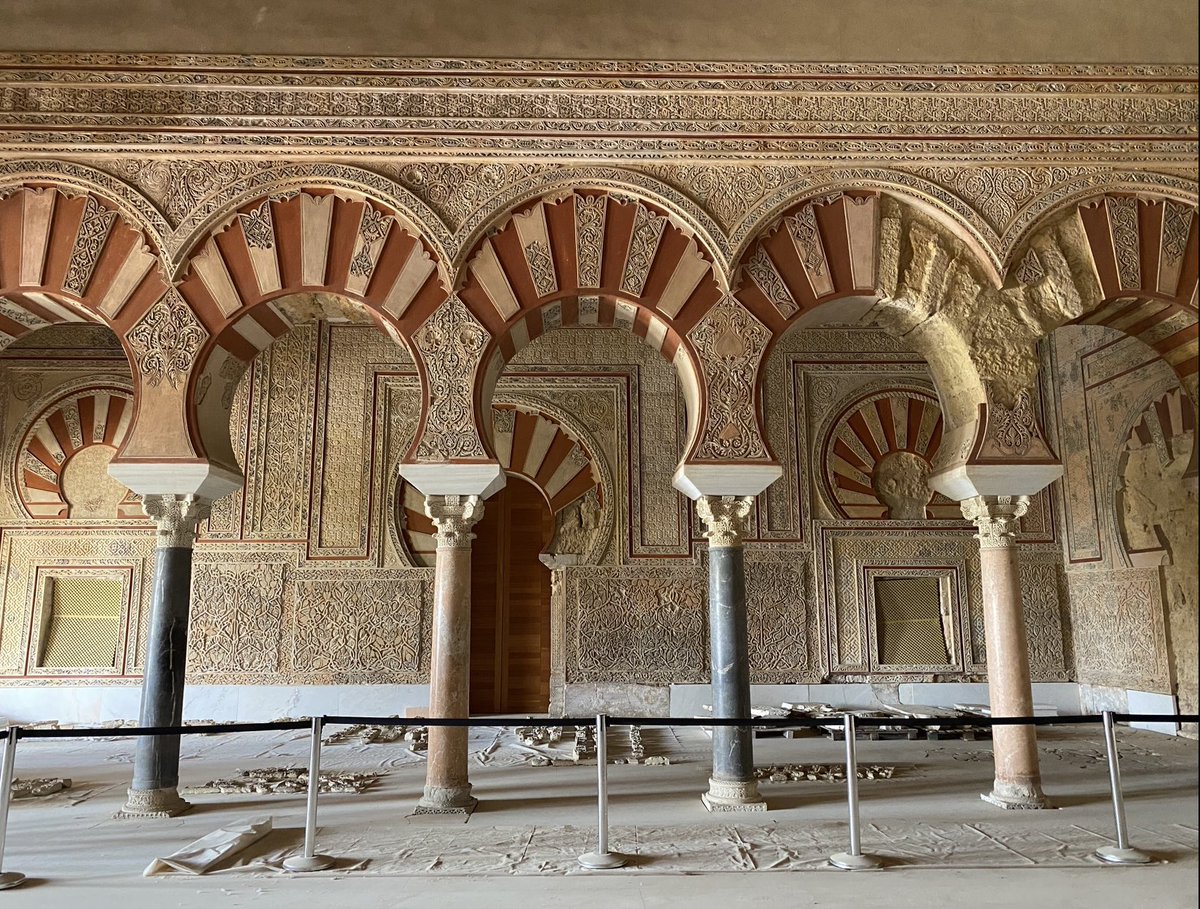 arq_avillalobos's tweet photo. 🌍 #DíadelPatrimonioMundial

🏛️ #AndalucíaesCultura porque tiene un Patrimonio Cultural único en el mundo desde la prehistoria a la contemporaneidad

❤️ Somos afortunados de poder #convivir con estos bienes todos los días. Son #identidad. Celébralo

#LaCulturaNosHizoloqueSomos https://t.co/jxox7XivIT