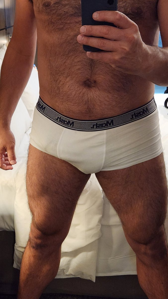 Pernas Masculins!🔥🔞

Meio atrasado, mas tá valendo 

#pernasmasculinas