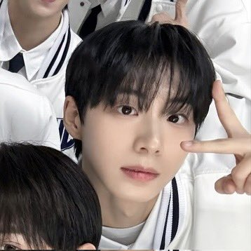 AetherCake_'s tweet image. Starting Day λΉνμΈλ π«Άπ»
#μ λλ²μ€λ¦¬κ·Έ #universeleague
#μμ μ° #SEO_JEONGWOO