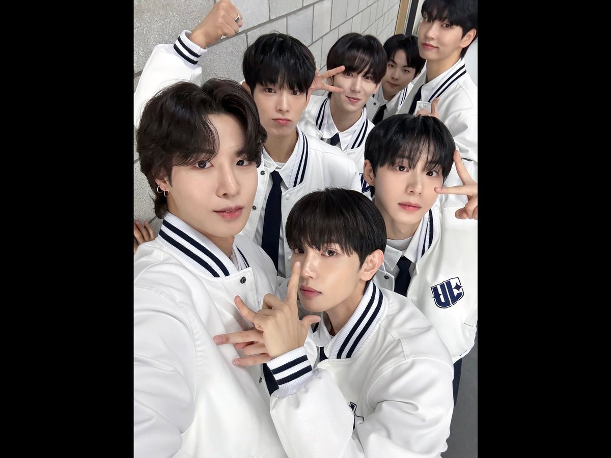 AetherCake_'s tweet image. Starting Day λΉνμΈλ π«Άπ»
#μ λλ²μ€λ¦¬κ·Έ #universeleague
#μμ μ° #SEO_JEONGWOO