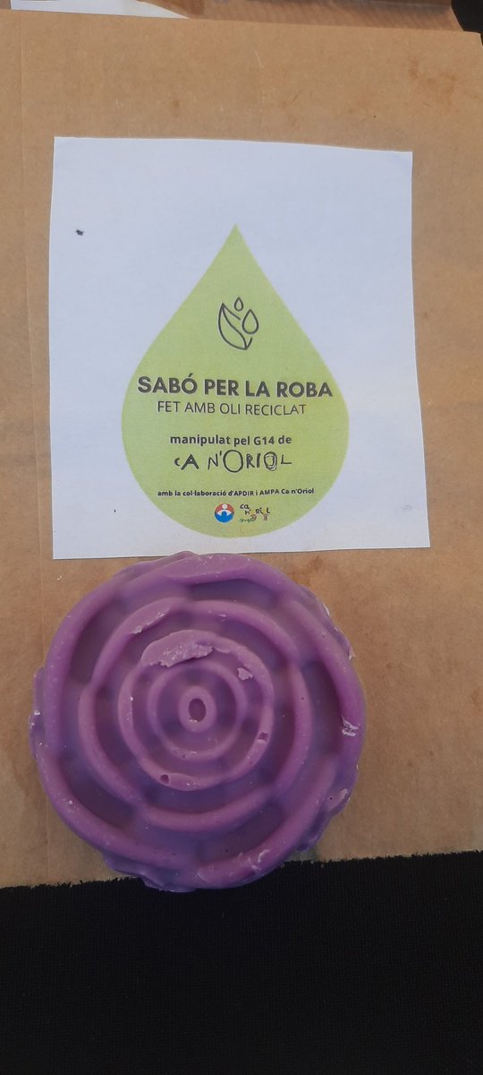 apdir2015's tweet image. A la #refirat de @rubicity amb el nostre projecte #rubiclak .#diversitat #sostenibilitat  @AjRubiNET @