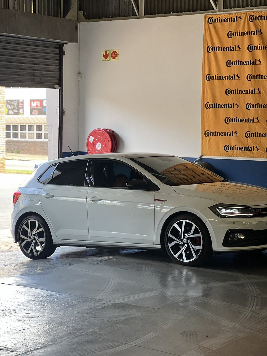 Lerato_Seoka's tweet image. Should I slam this lady driven AW down and I will explain later she notices it? She only noticed the RPDP later ✌🏾

Another day the office. Please bring your car for all things suspension, minor and major maintenance #MishMashTyres #MishMashAuto