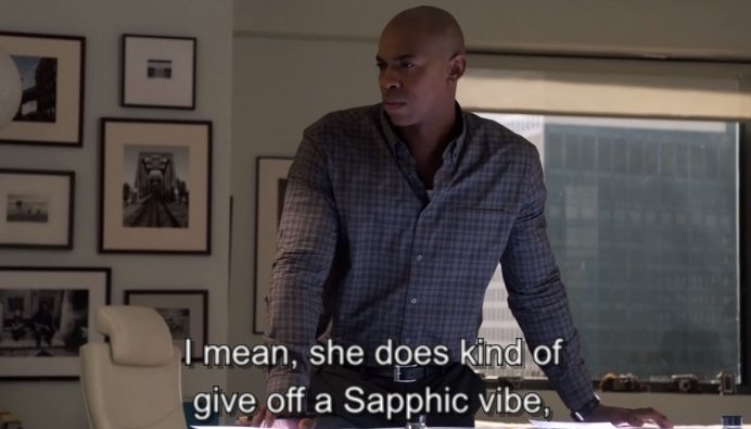 beautyghost97's tweet photo. Livewire's description in Supergirl tho asdfghjk 😂😂 https://t.co/QhQTzD1EQG