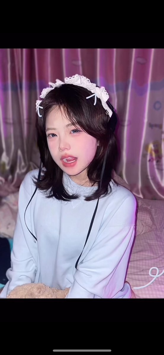 Luna_junar's tweet photo. 听说你们都喜欢玉竹 不知道有什么好的👽 https://t.co/c8qLq8K9Rm