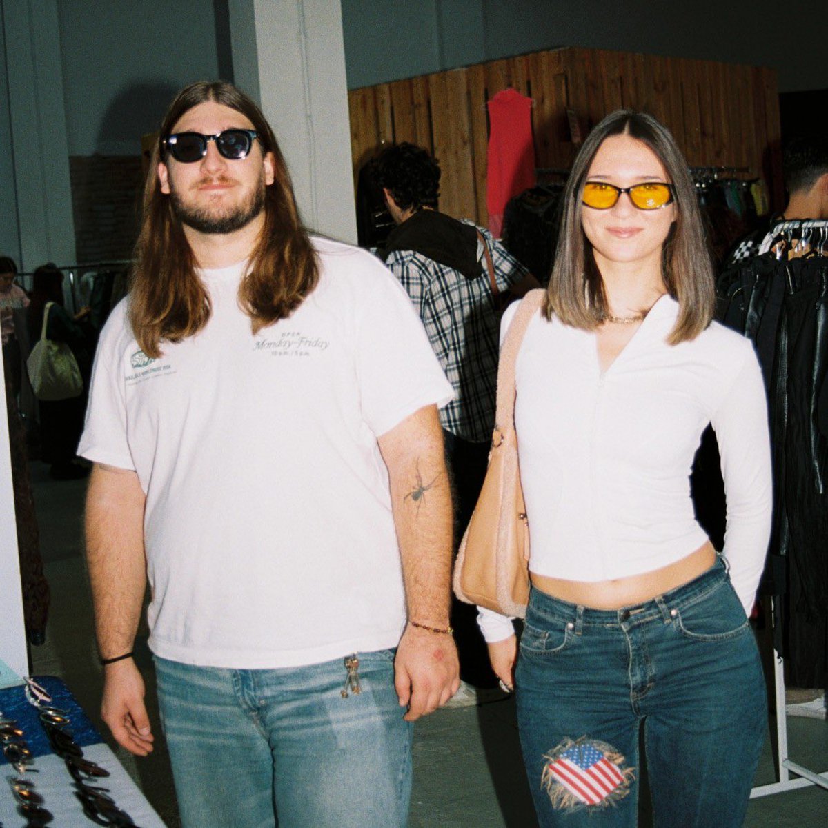 Flea Deluxe, lo mejor de lo mejor en l’Eixample!

fleamarketbcn.com/ven-a-pasarlo-…