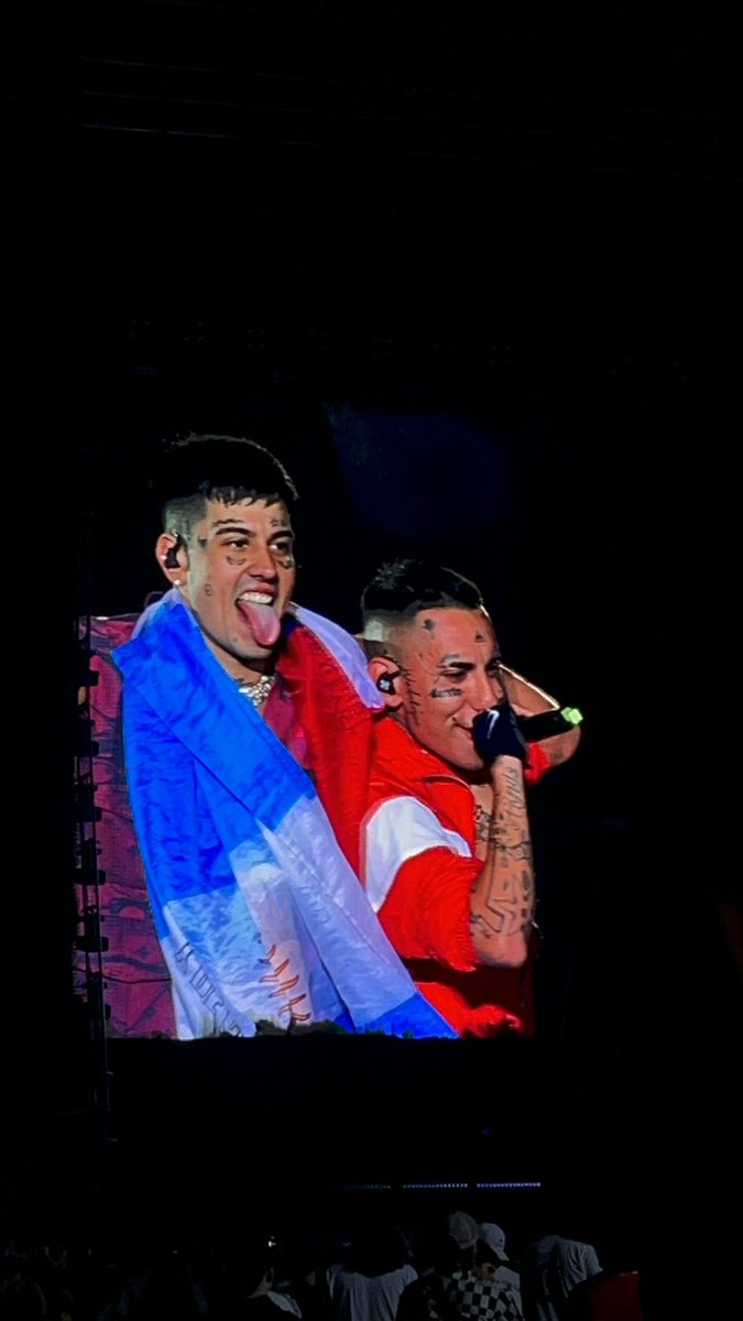 drxngelv's tweet image. Te amo Mauro, gracias por regalarme la noche más maldita de toda mi puta vida. @DukiSSJ YA SUPITE 

#ModoDiablo #ADATOUR