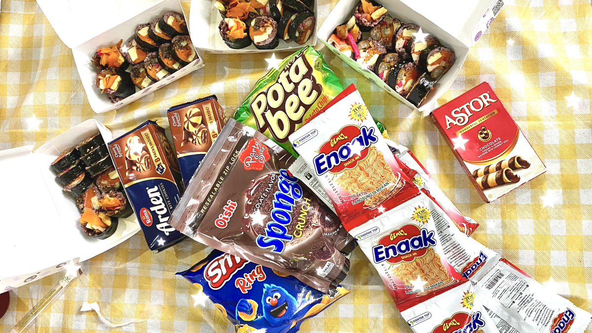 myjwisung's tweet photo. nyempil picnic with markf and nanadongies << 💗⭐️🥹 asteroids (me and adik lely🧍🏻‍♀️🧍🏻‍♀️)

thank you guys🥦🍅🧃☁️🍄
@kindshey @drviamli @bubblegumjjj @matchacca @remmciss @jjaemmiinn @imnotllyy https://t.co/fB0adOxFex