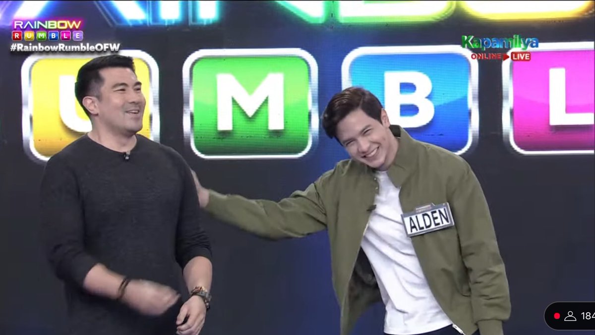 pAvsykel's tweet photo. kuya @luckymanzano salamat sa pag buking kay @aldenrichards02 🙈😆

#HelloLoveAgain
#RainbowRumbleOFW https://t.co/19yx7BwiBn