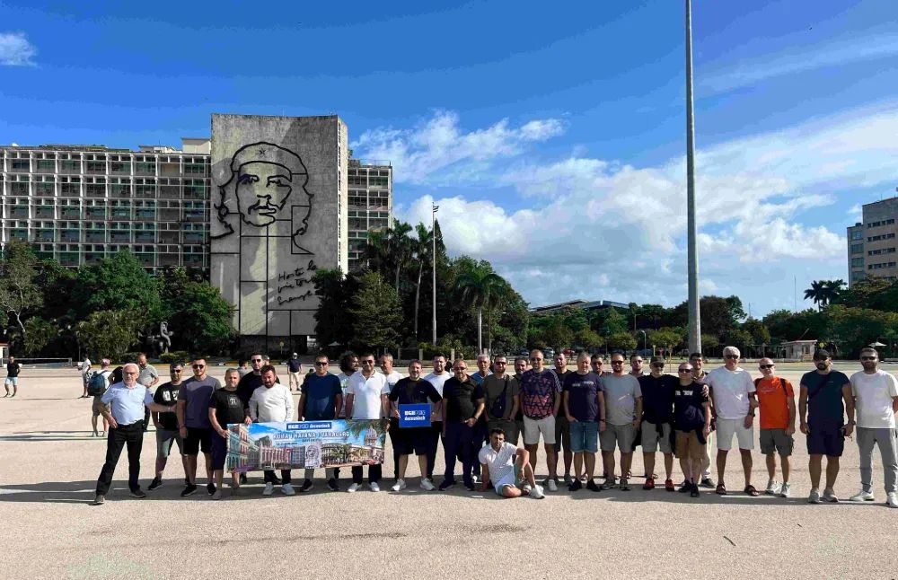 insaat_dunyasi's tweet image. Egepen Deceuninck, bayilerini Küba’da ağırladı buff.ly/3CzEQF6 #Egepen #EgepenDeceuninck #PVC #PVCProfil #PencereSistemi #BuildingsMaterials #Construction