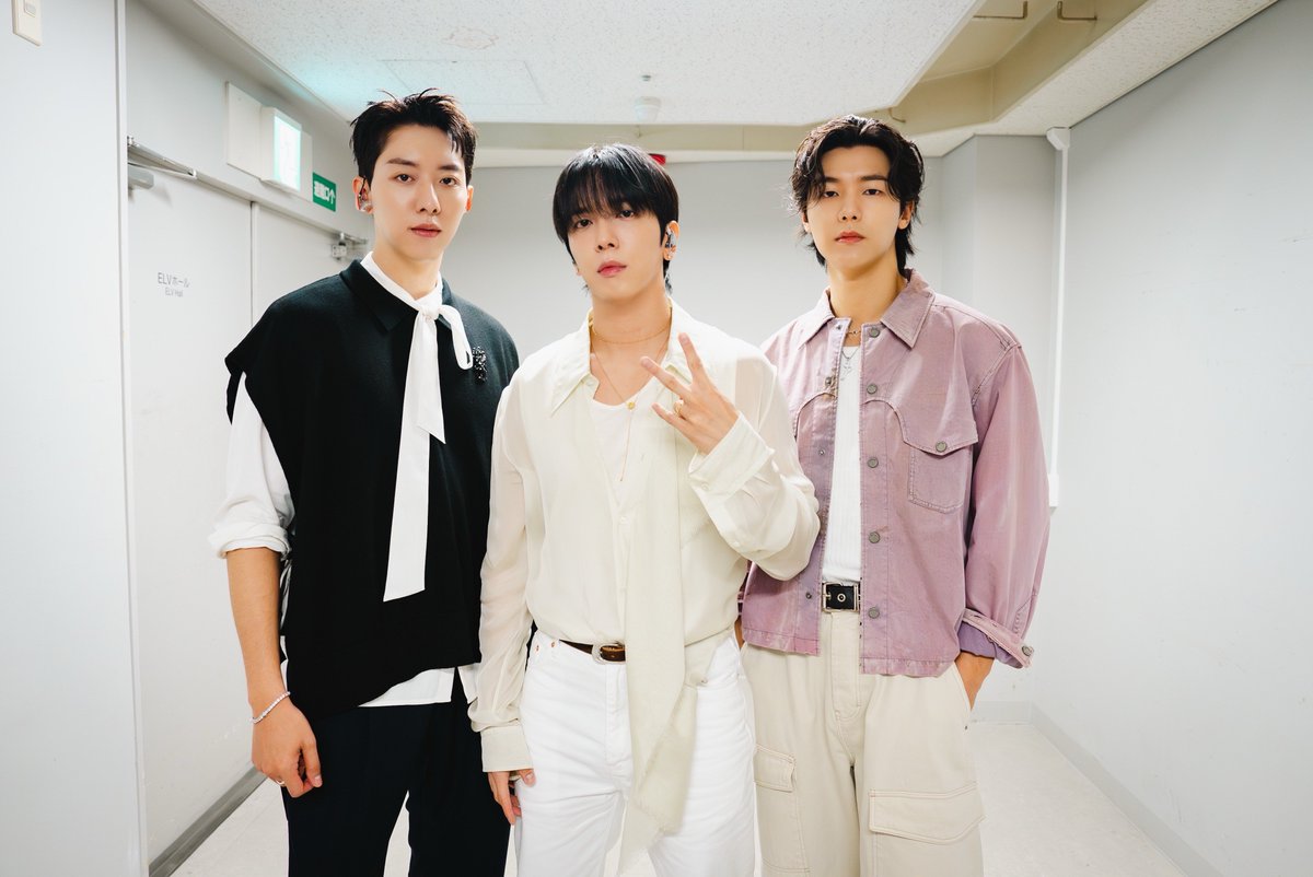 cnblue_japan's tweet photo. ＼2024 #CNBLUE AUTUMN TOUR ~ #LIFEANTHEM ~／
名古屋公演1日目、終了!!⏰

名古屋の #BOICE 盛り上がり最高でした!!✨素敵な時間をありがとうございます!!❣️

明日も思いっきり楽しみましょう🙌

🎟一般発売中
https://t.co/nBsQk2DJWE
※販売状況は各販売サイトをご確認ください

 #RoadtoTOKYODOME https://t.co/h7jyxMIreR