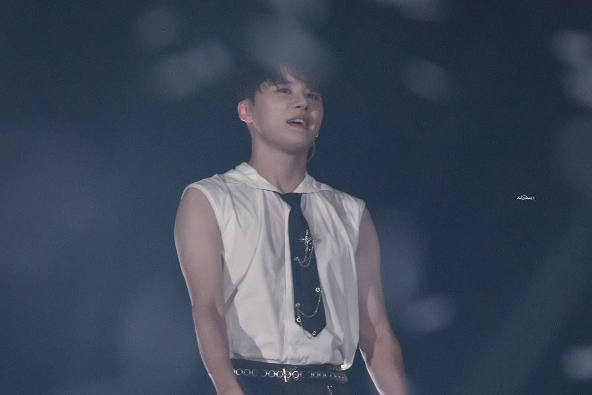 XIA_VIVACE's tweet photo. 241110 JX CONCERT 'IDENTITY' in Seoul  

#XIA #XIA준수 #김준수 #시아준수 #JUNSU #ジュンス #金俊秀 https://t.co/VcHqPAd06y