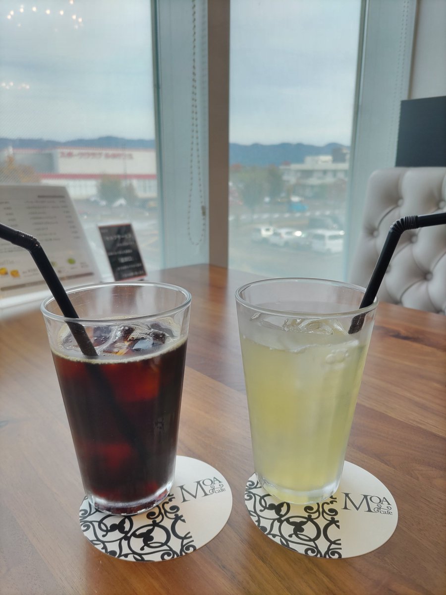 odekake_niigata's tweet photo. モアカフェ行って休憩
信濃川の土手を眺めながらゆっくりできて好き
#おでかけ長岡
#MOACAFE https://t.co/rWi3yV0MkL