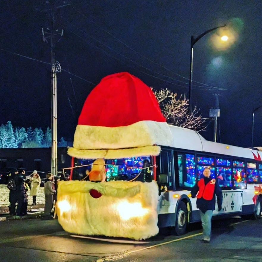 🔔🎄Do you hear the jingle bells? Santa is coming to town at 11 am this morning in the Help Santa Toy Parade!  

👀Plus keep an eye out for a special appearance from our Santa bus!