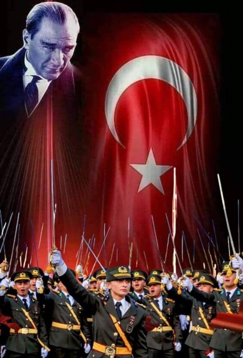 Ne güzel Türkiye 

Bebek katili terörist Apo’yu meclise davet etmekte sorun yok ama Kara Harp Okulu birincisi Ebru Eroğlu’nu “Mustafa Kemal’in askerleriyiz” sloganı attığı için ihraç talebiyle Yüksek Disiplin Kurulu’na sevk et.