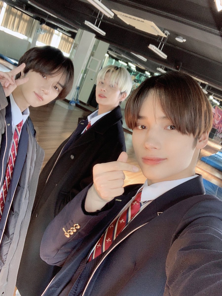 루스 tweet media